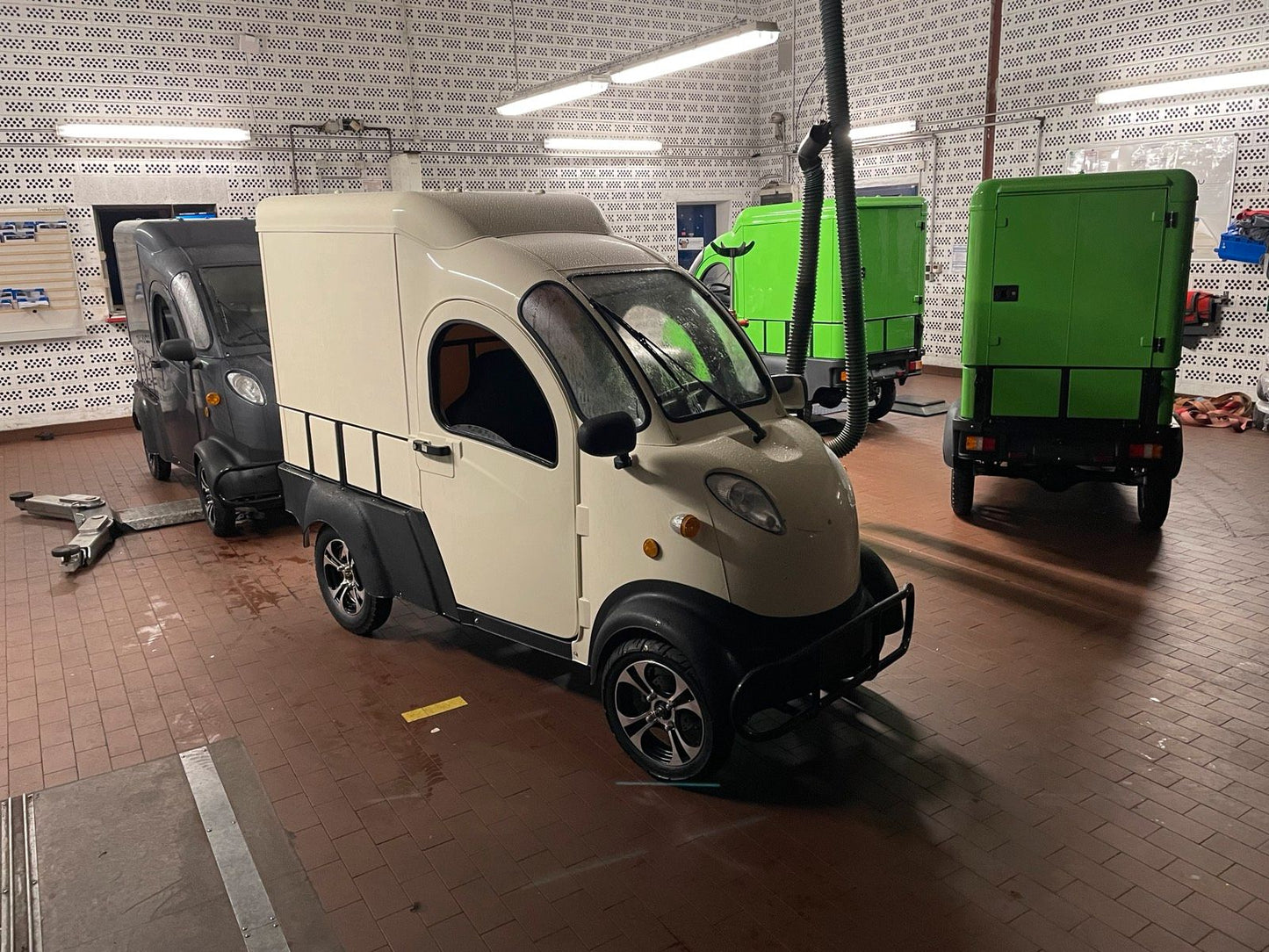 Mașină electrică Bitz-Bitz K4